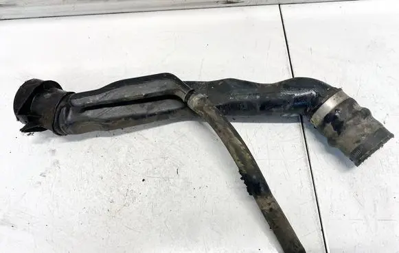 Volkswagen II LT Fuel tank filler neck pipe 9014701320