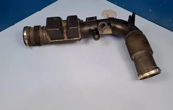Volvo XC60 Air intake duct part 31657635 32222072