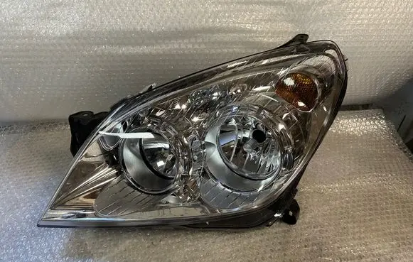 Opel Astra H Headlight/headlamp 93190067