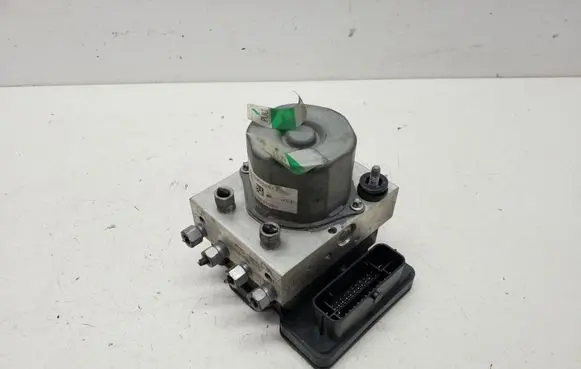 Chrysler Town & Country V ABS Pump P68183803AB 0265243721 68183803AB