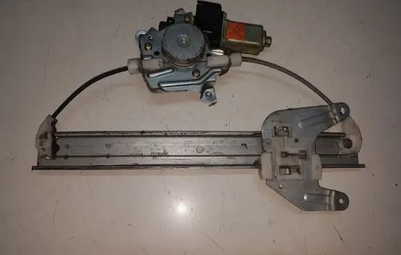 Nissan X-Trail T30 Rear door window regulator motor 8073189913