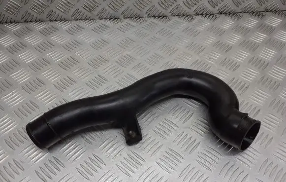 Nissan Almera N16 Air intake hose/pipe