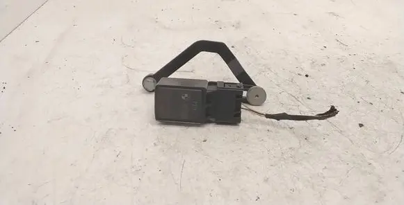 BMW 7 E65 E66 Tailgate sensor 8268997 191002