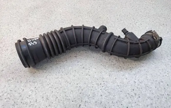 Dacia Duster II Air intake hose/pipe
