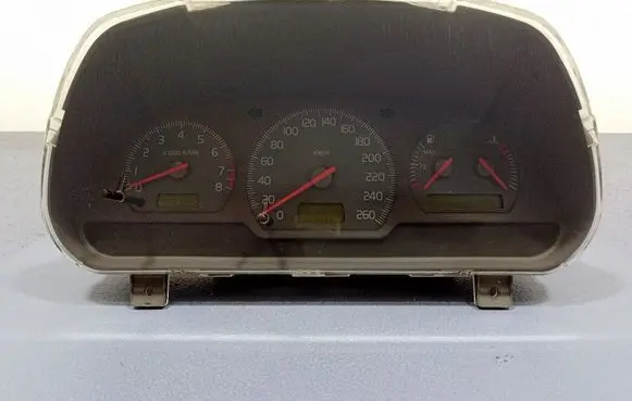 Volvo S40, V40 Speedometer (instrument cluster) 30889710
