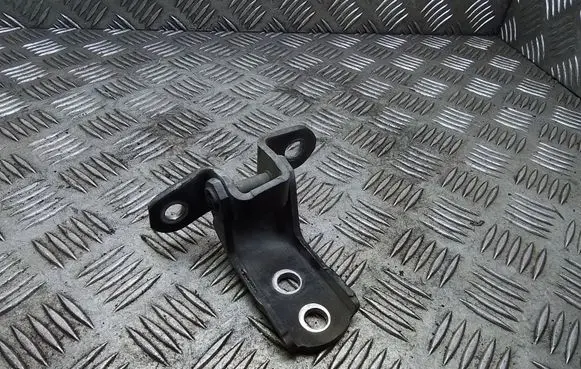 Lexus IS 220D-250-350 Front door upper hinge
