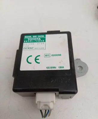 Toyota Corolla Verso E121 Door central lock control unit/module 8974113040 2513000100