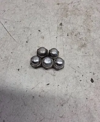 KIA Sorento Nuts/bolts 1234