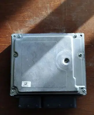 BMW 5 E60 E61 Engine control unit/module 7809000 0281014238