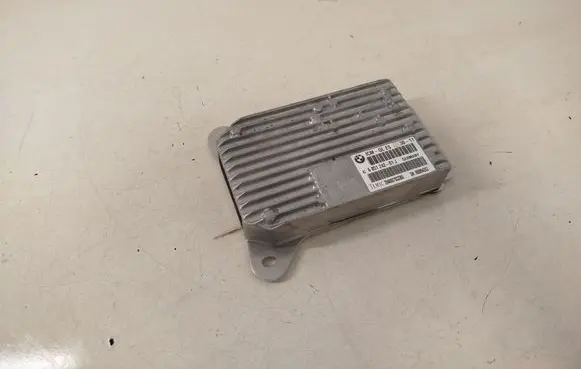 BMW 7 F01 F02 F03 F04 Suspension control unit/module 6851242