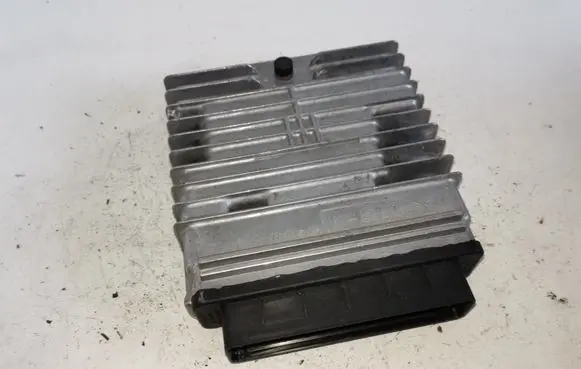 Ford Focus Engine control unit/module 3M5112A650LA