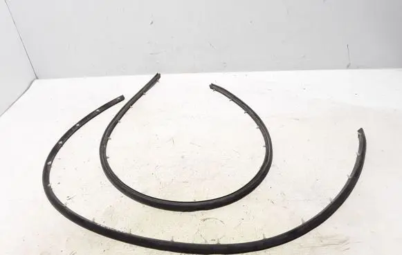 Volvo V60 Engine compartment rubber 