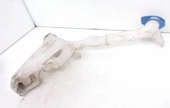 Volkswagen Polo IV 9N3 Windshield washer fluid reservoir/tank 6Q0955453N