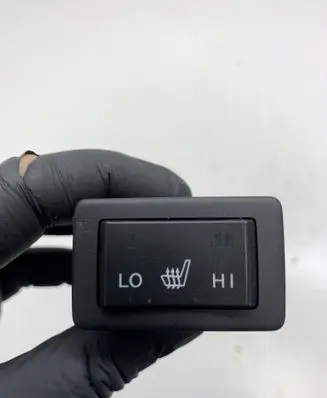 Mazda 6 Seat heating switch GS1E66420 03101400