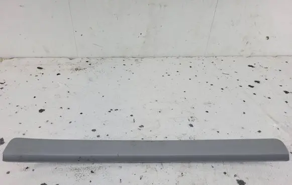Skoda Octavia Mk2 (1Z) Dashboard glove box trim 1Z1858418