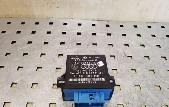 Audi A3 S3 A3 Sportback 8P Light module LCM 5DF00888627 4F0907357F