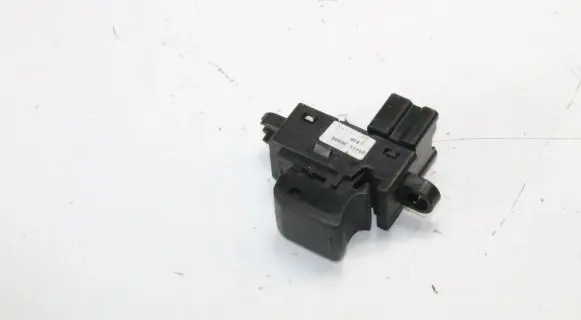 Nissan X-Trail T31 Electric window control switch 25411JG000