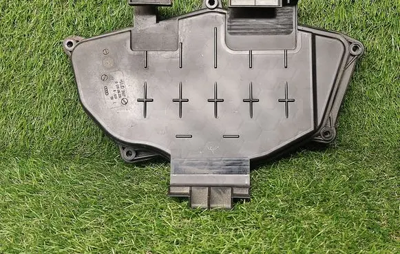 Audi A6 S6 C7 4G Engine cover (trim) 4G2907613B
