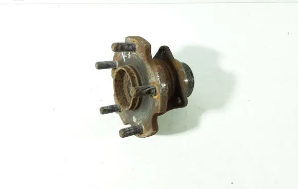 Toyota Avensis T250 Rear wheel hub 8954402010