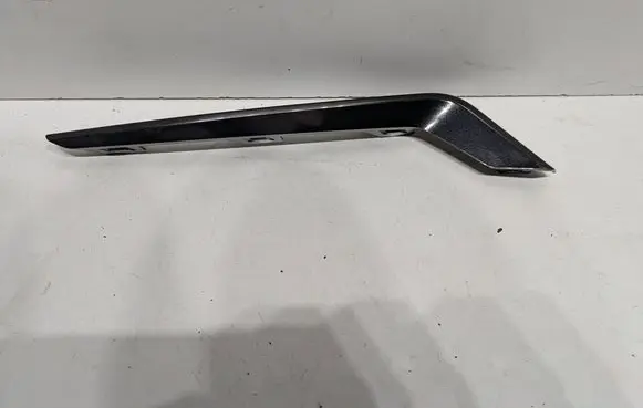 Hyundai i30 Front bumper splitter molding 86516G4520