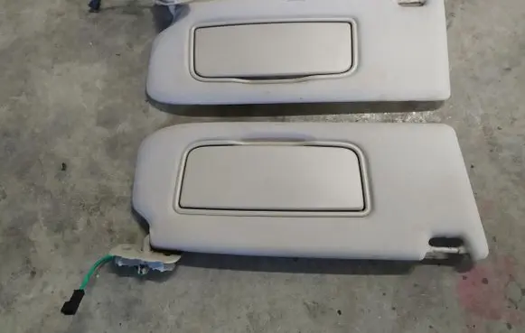 Volvo V50 Sun visor