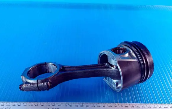 Volkswagen Crafter Piston with connecting rod 038J