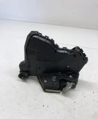Toyota Avensis T270 Front door lock