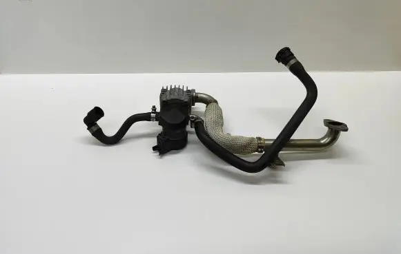 BMW 5 E60 E61 EGR valve 7548415 7576083 754841504