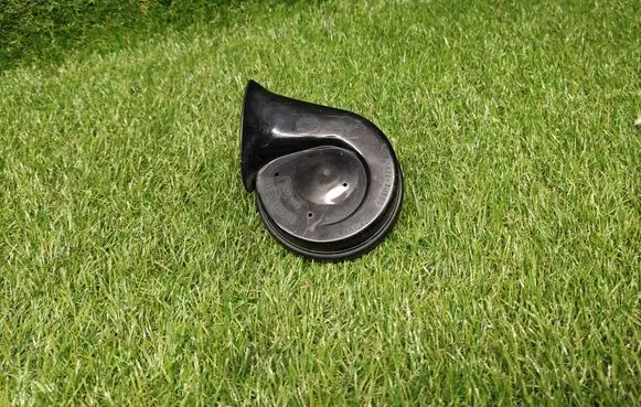 Volkswagen Touareg I Horn signal 6N0951223