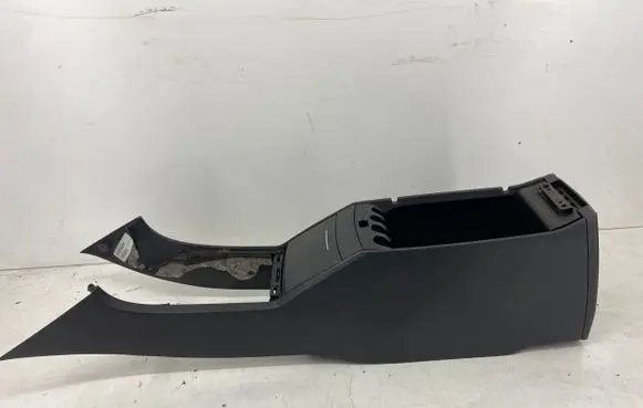 Chrysler 300 - 300C Armrest