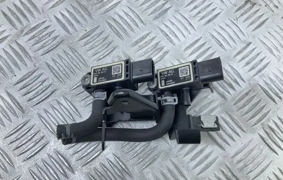 Audi A3 S3 8V Exhaust gas pressure sensor 03N906051B 04L131552CM