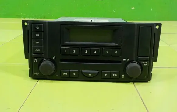 Land Rover Discovery 3 - LR3 Radio/CD/DVD/GPS head unit A2C53252708 XP145