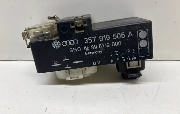 Audi 80 90 S2 B4 Coolant fan relay 357919506A