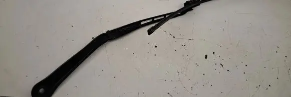 BMW 3 E90 E91 Front wiper blade arm 2409