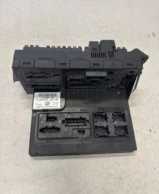 Mercedes-Benz CL C215 Fuse module 2115453801