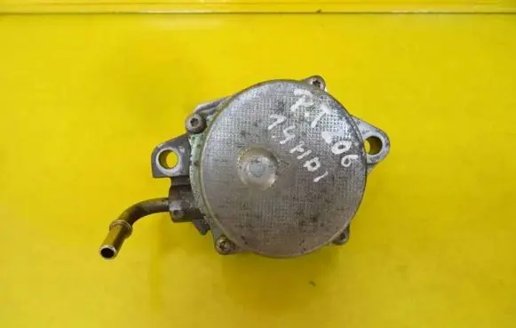Peugeot 206 Vacuum pump