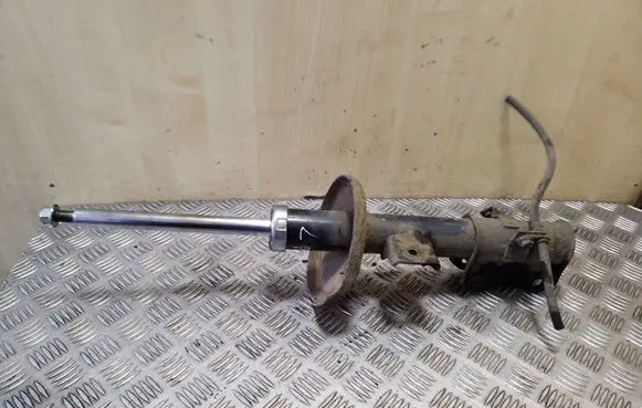 Suzuki Grand Vitara II Front shock absorber/damper
