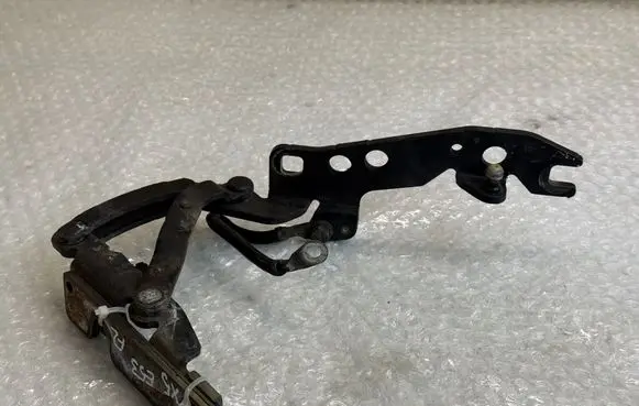 BMW X5 E53 Engine bonnet/hood hinges 8402173 41618402173