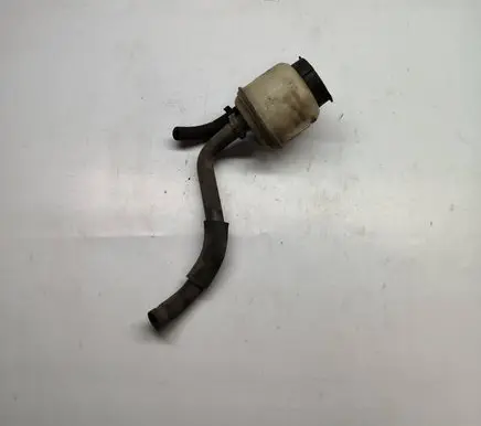 Nissan Cab Star Brake fluid reservoir 