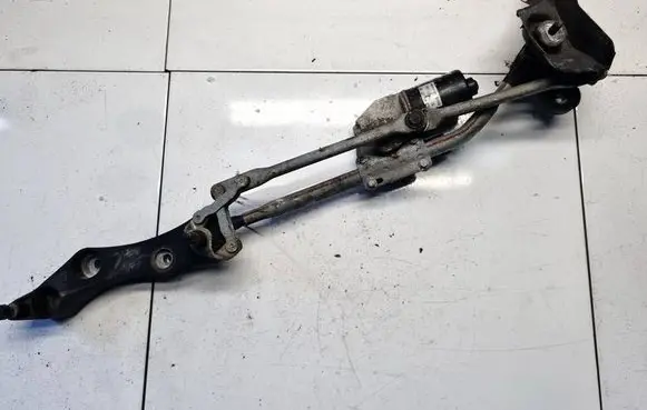 BMW 5 E60 E61 Front wiper linkage and motor 