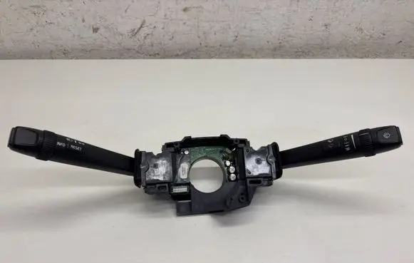Volvo S60 Wiper turn signal indicator stalk/switch 30739597