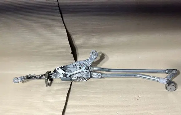 Mercedes-Benz CLS C218 X218 Front wiper linkage 1397220666