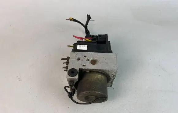 Nissan X-Trail T30 ABS Pump 47600AR005