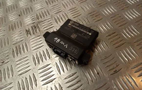 Volkswagen PASSAT B6 Gateway control module 3C0907530L