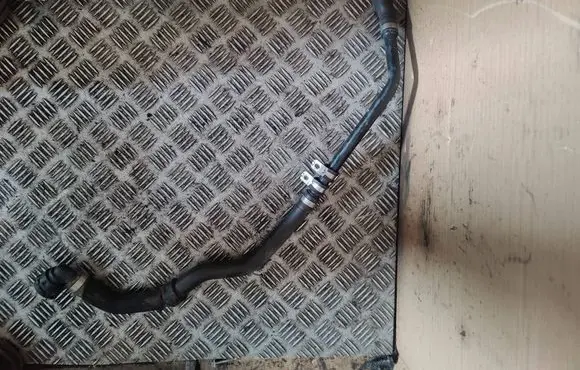 Mercedes-Benz E W213 Coolant pipe/hose 