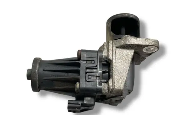Nissan Juke I F15 EGR valve 50797503 404242668