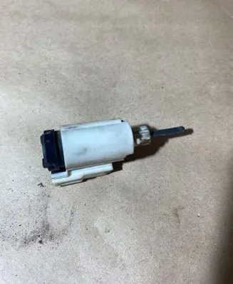 Volkswagen Transporter - Caravelle T5 Brake pedal sensor switch 8E0927189B 19322005 280509