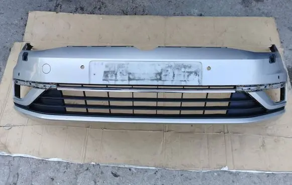 Volkswagen Golf VII Front bumper 5G0807221FL