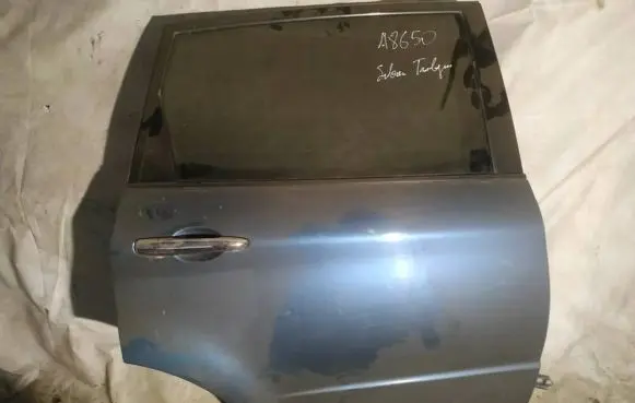 Subaru B9 Tribeca Rear door MELYNOS
