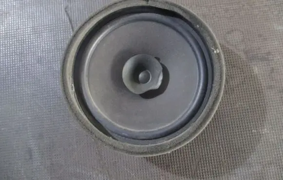 Mitsubishi ASX High frequency speaker in the rear doors B720A017